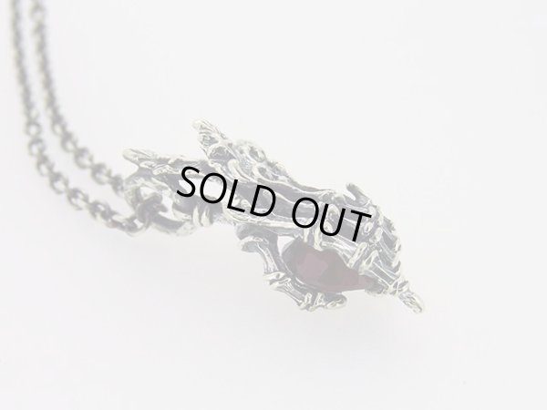 エンジェル、天使の羽根、手、骨のペンダント