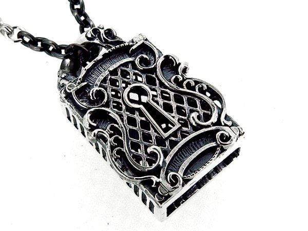 鍵＆鍵穴ペンダント