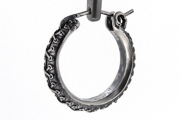 画像1: 縫目ピアスL