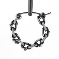 チェーンピアス