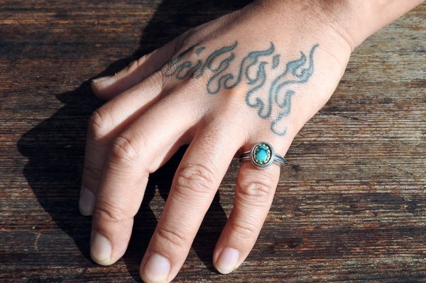 画像5: 石の額縁