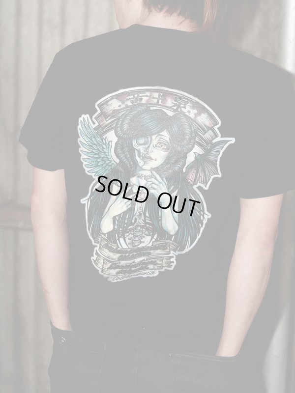 黄泉Tシャツ着用