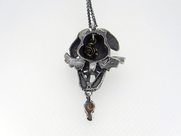 ウサギ、ラビットのペンダント