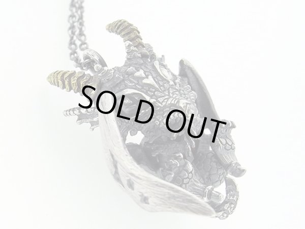 ドラゴン、竜、ペンダント