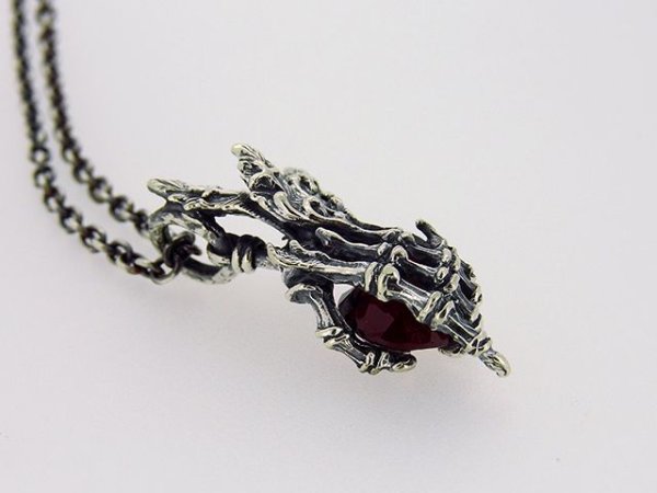 エンジェル、天使の羽根、手、骨のペンダント