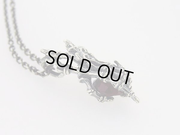 エンジェル、天使の羽根、手、骨のペンダント