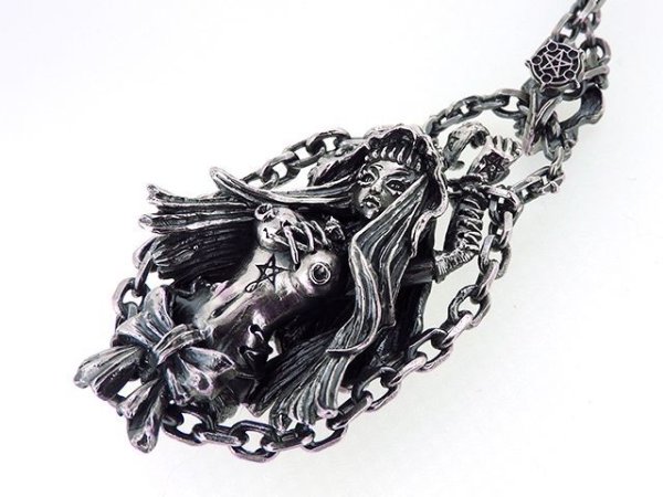 Aradia Pendant(アラディアペンダント)