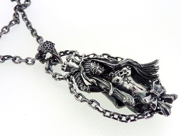 Aradia Pendant(アラディアペンダント)