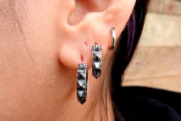 画像5: 角鋲ピアスL (5)