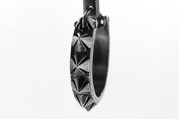 画像2: 丸鋲ピアスL (2)