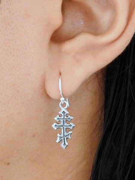 十字架、クロスのピアス