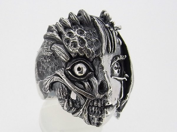 女性、ゾンビのリング