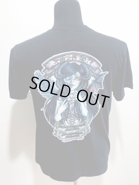 黄泉Tシャツ着用